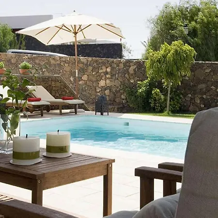 Villa Puerto Del Carmen Sleeps 8 Pool Wifi Puerto del Carmen (Lanzarote)